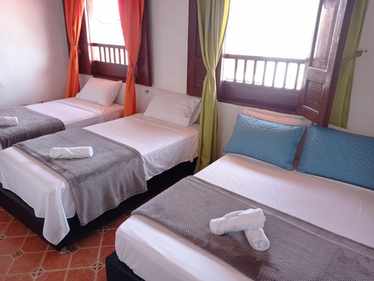 Hotel Aqui Estoy Bien Barichara Esterno foto